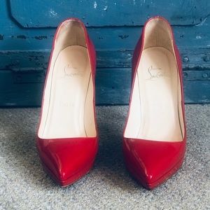 RED PATENT LOUBOUTIN PLATFORM POINTY TOE PUMPS!